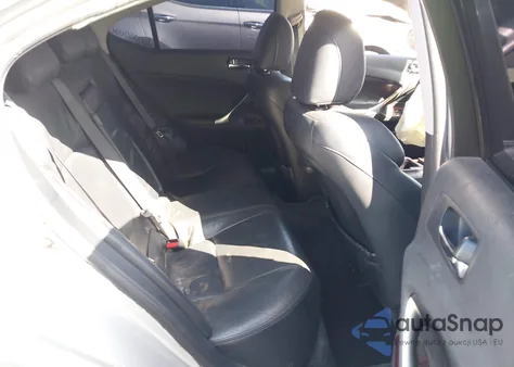 2008 Lexus Is 350 z USA, uszkodzony, nr VIN JTHBE262685017686